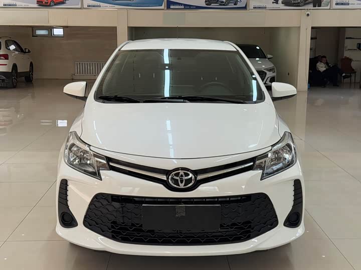 Фото 2 - Toyota Vios FS