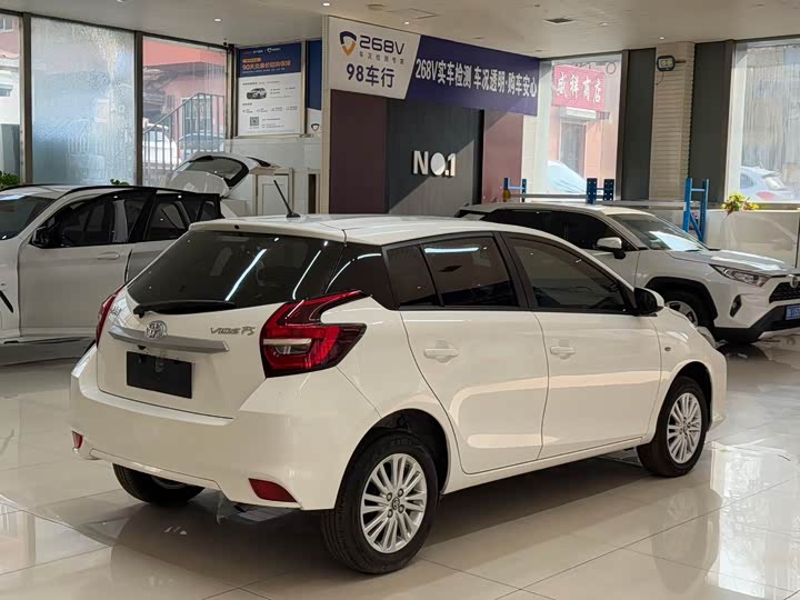 Фото 4 - Toyota Vios FS