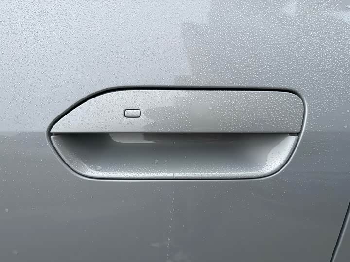 Фото 22 - BYD Yuan Up