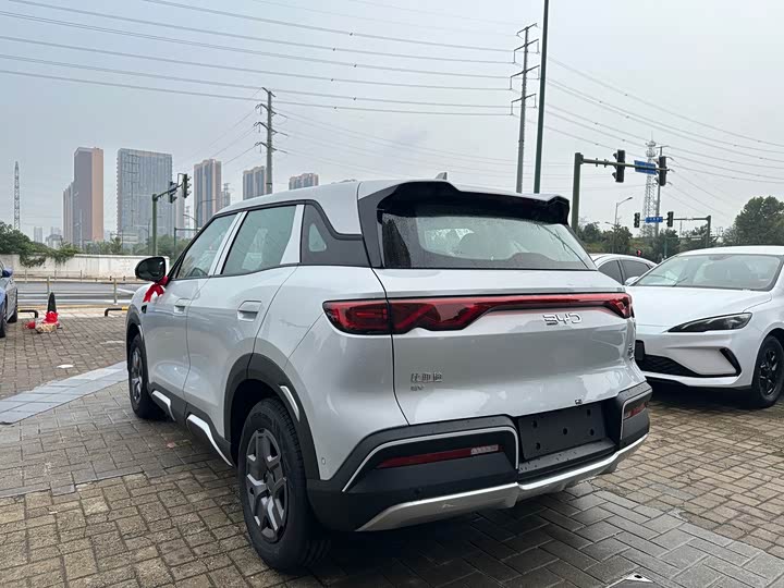 Фото 5 - BYD Yuan Up