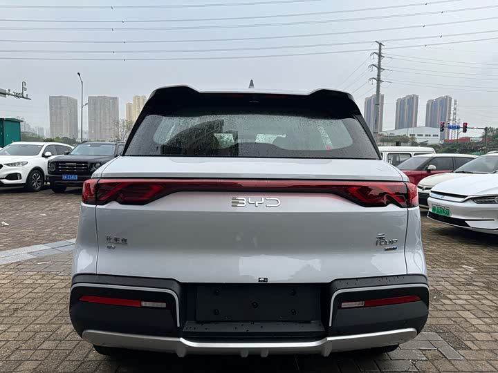 Фото 6 - BYD Yuan Up