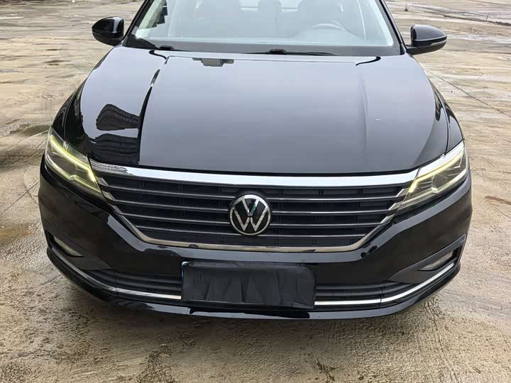 Фото 2 - Volkswagen Lavida