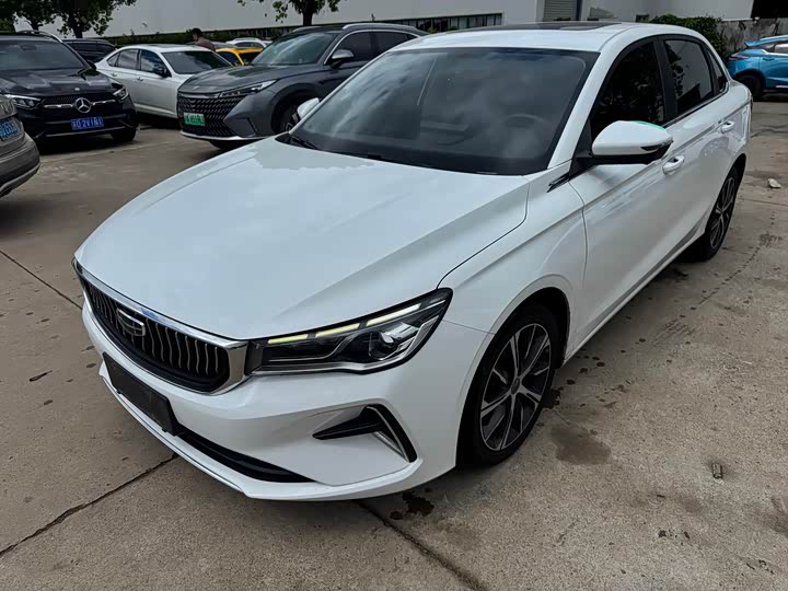 Фото 1 - Geely Emgrand