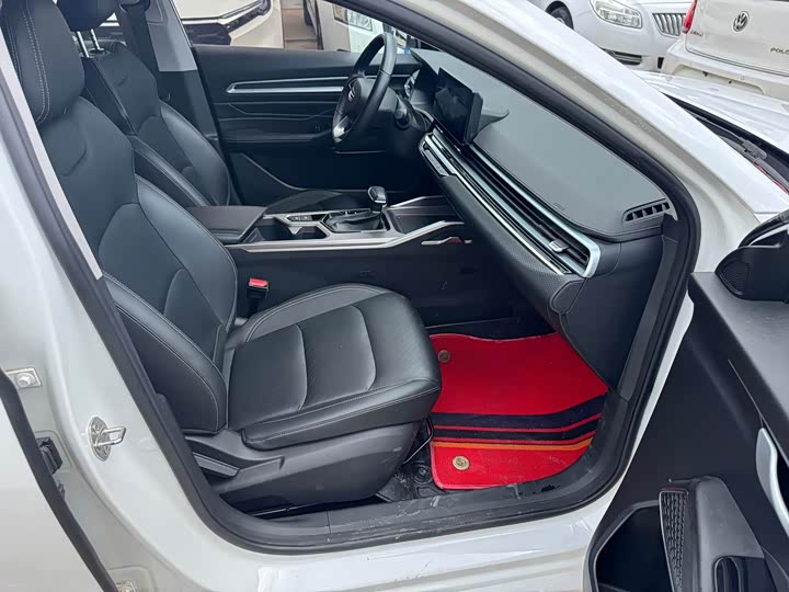 Фото 5 - Geely Emgrand