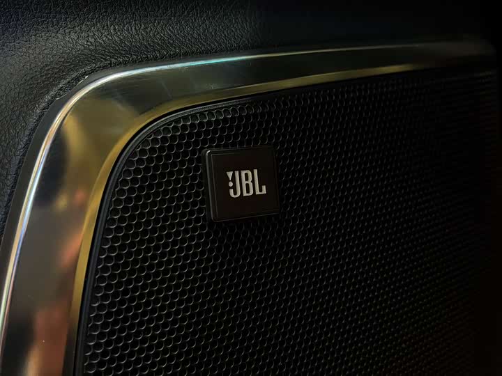 Фото 11 - Toyota Vellfire