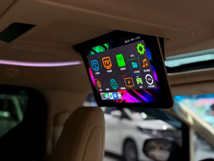 Фото 15 - Toyota Vellfire