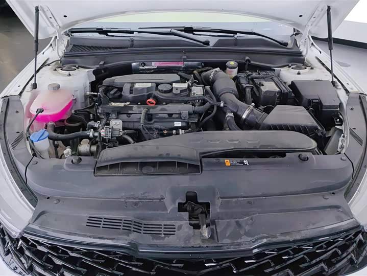 Фото 10 - Kia K5