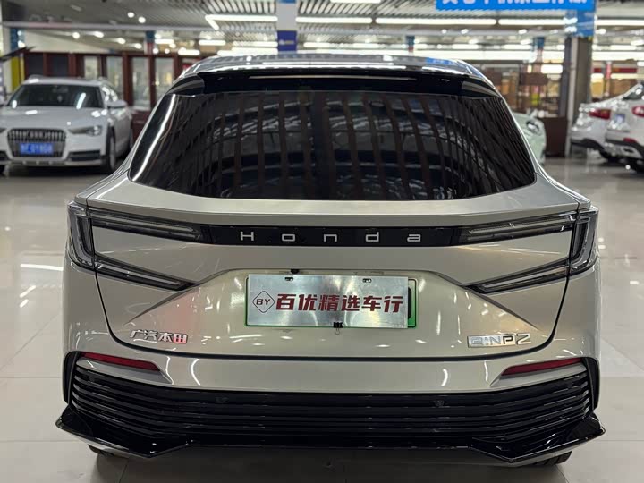 Фото 6 - Honda e:NP2