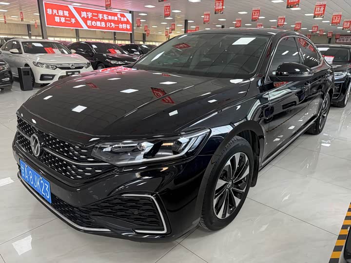 Фото 2 - Volkswagen Passat