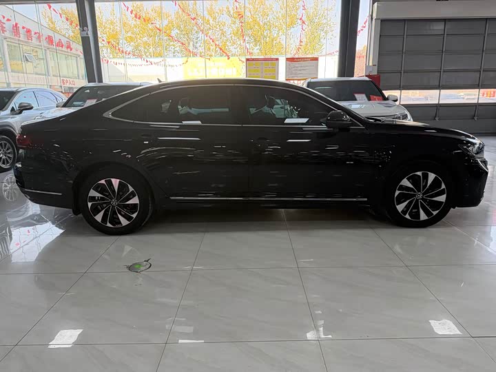 Фото 5 - Volkswagen Passat