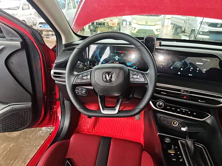 Фото 11 - Changan Eado Plus