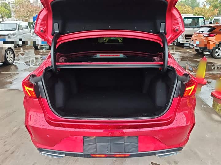 Фото 19 - Changan Eado Plus