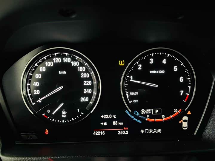 Фото 11 - BMW 1 Series