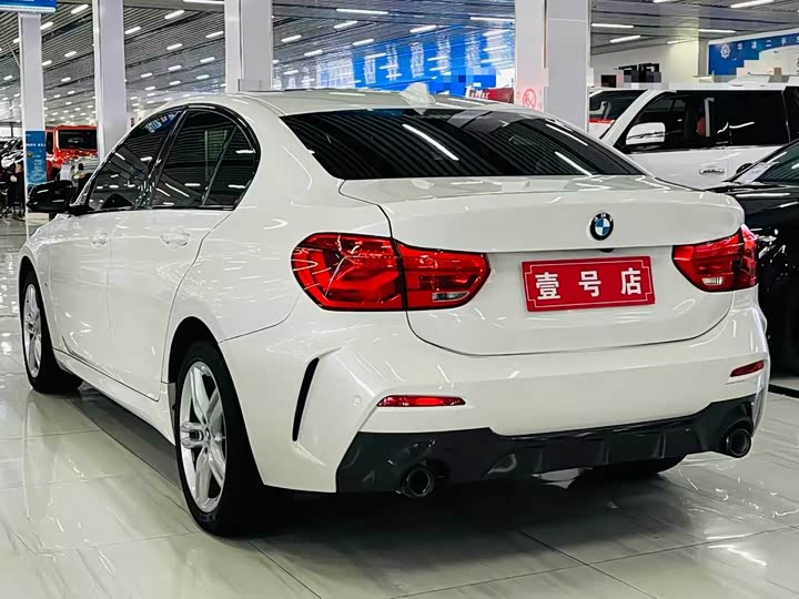 Фото 4 - BMW 1 Series