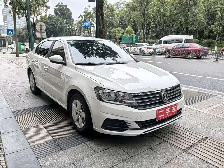 Фото 3 - Volkswagen Lavida