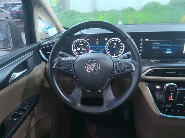 Фото 11 - Buick GL8 ES