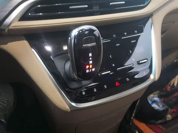 Фото 14 - Buick GL8 ES