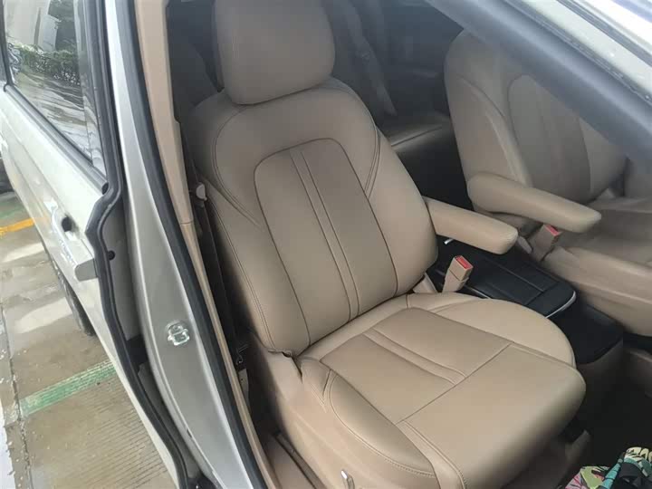 Фото 25 - Buick GL8 ES