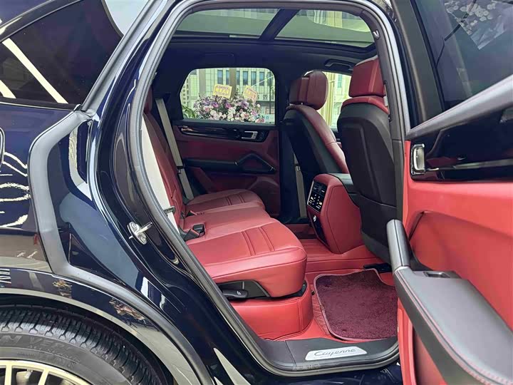 Фото 15 - Porsche Cayenne Hybrid