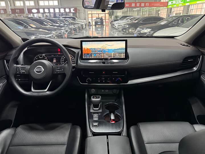 Фото 16 - Nissan X-Trail