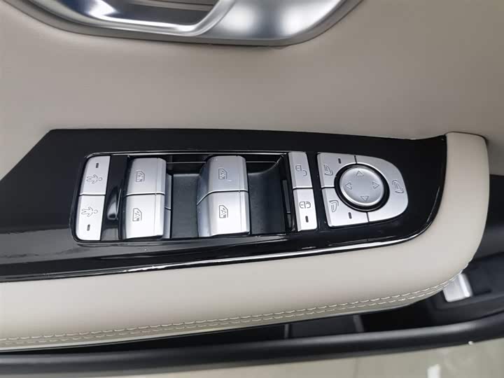 Фото 9 - BYD Han