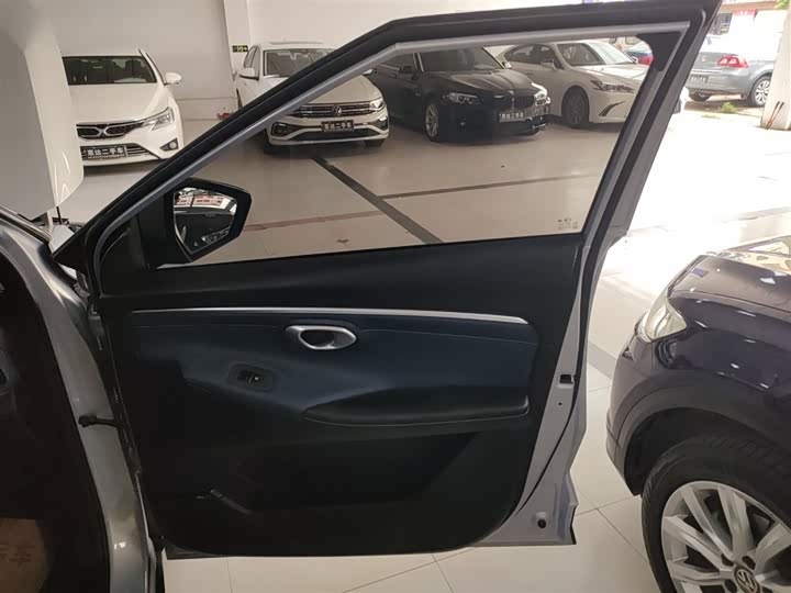 Фото 26 - GAC Trumpchi GS3