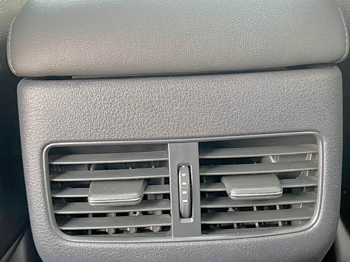 Фото 16 - Mazda 3 (Axela)