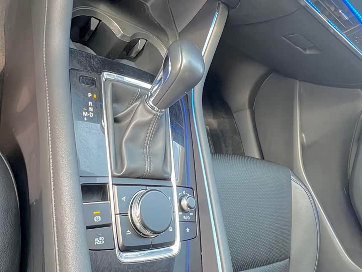 Фото 22 - Mazda 3 (Axela)