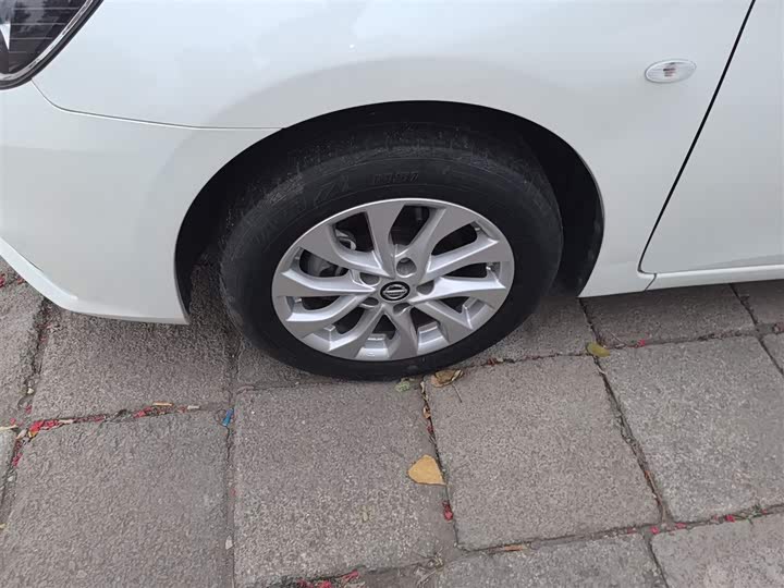 Фото 23 - Nissan Sylphy