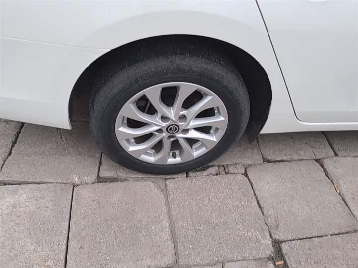 Фото 26 - Nissan Sylphy