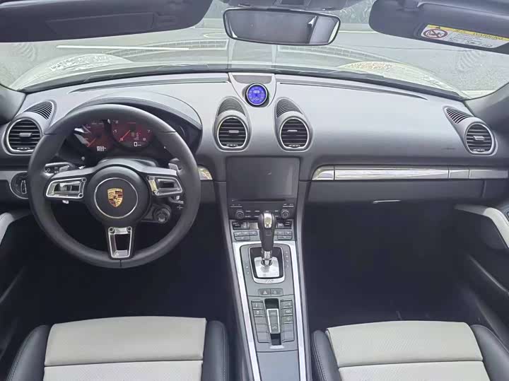 Фото 3 - Porsche 718