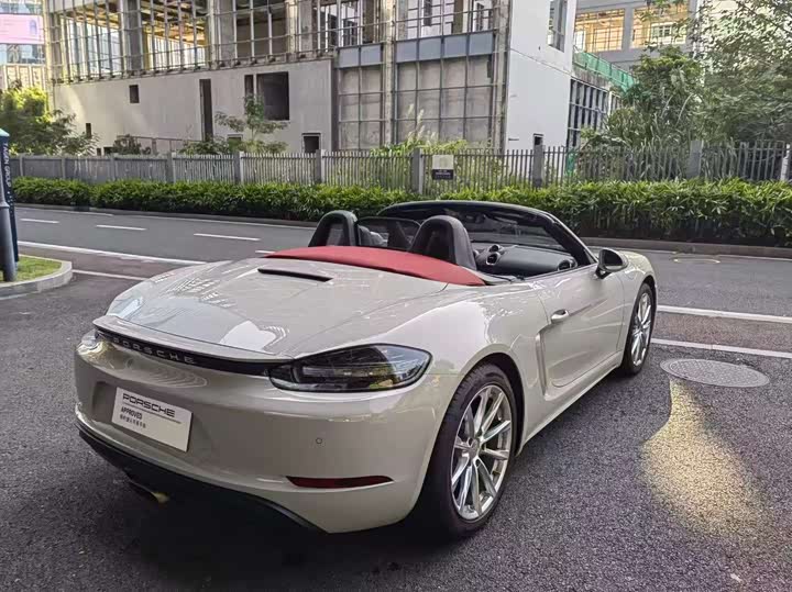 Фото 7 - Porsche 718