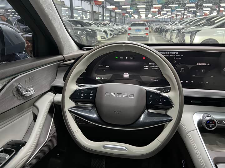 Фото 11 - Exeed RX C-DM Hybrid