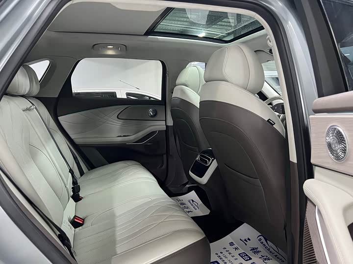 Фото 19 - Exeed RX C-DM Hybrid