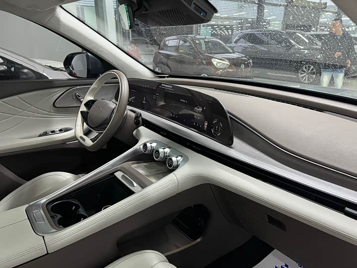 Фото 21 - Exeed RX C-DM Hybrid