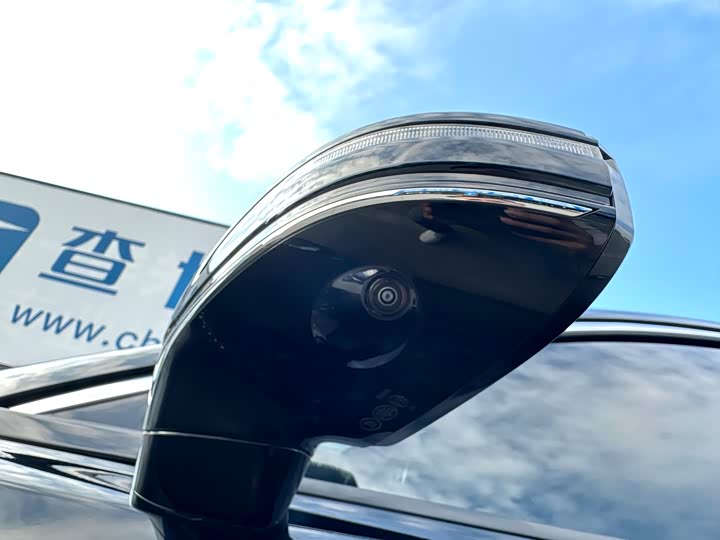 Фото 14 - Bestune B70