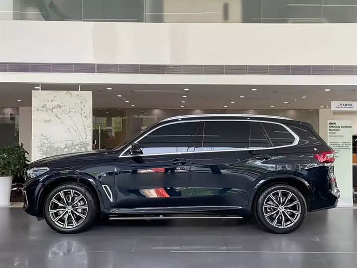 Фото 2 - BMW X5