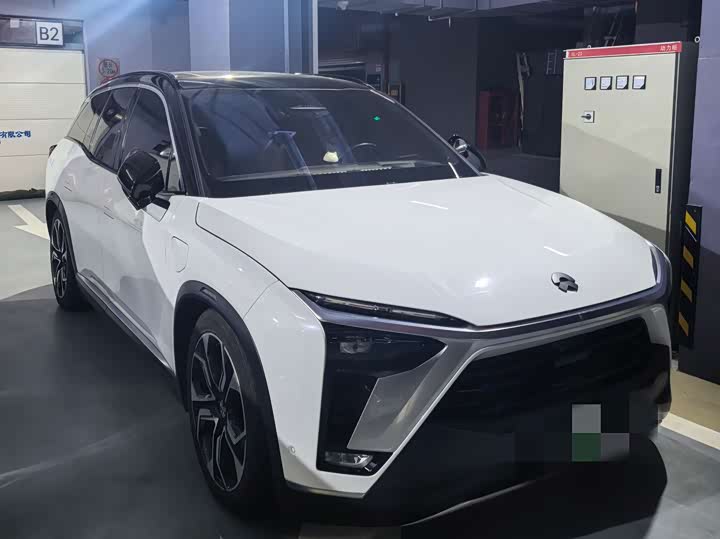 Фото 3 - Nio ES8