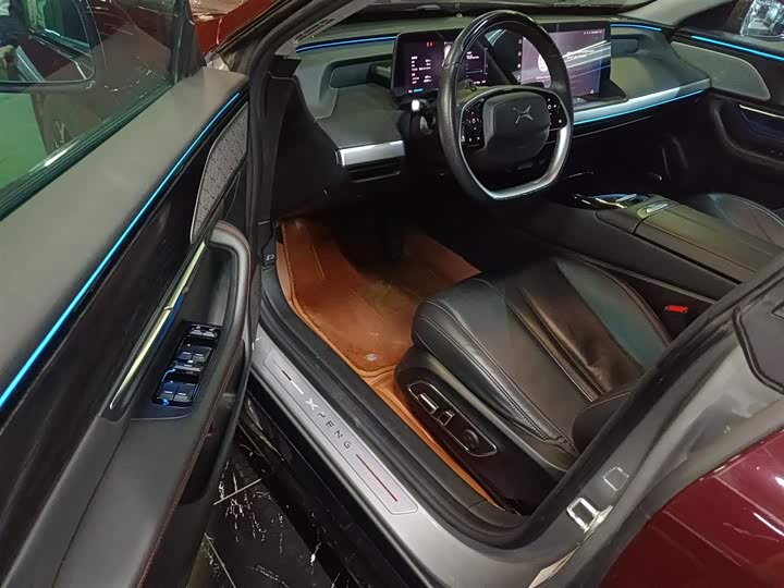 Фото 16 - XPeng P7