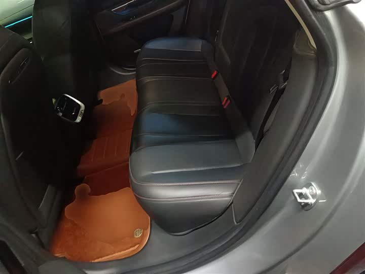 Фото 17 - XPeng P7