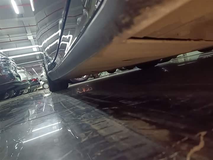 Фото 21 - XPeng P7