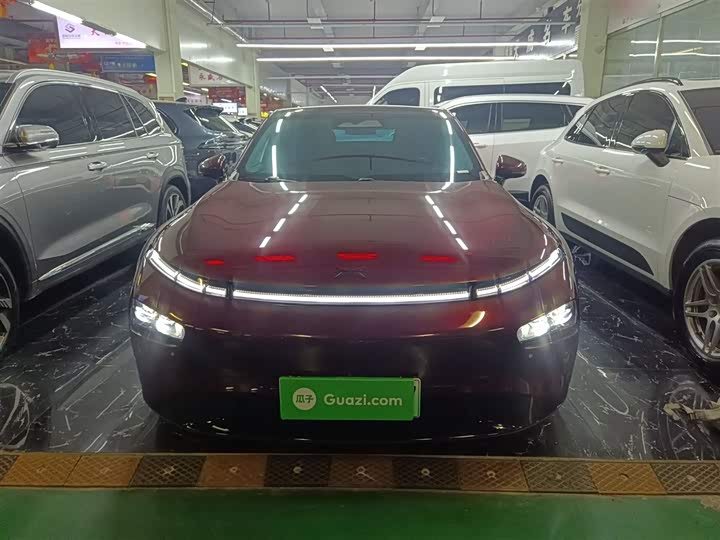 Фото 3 - XPeng P7