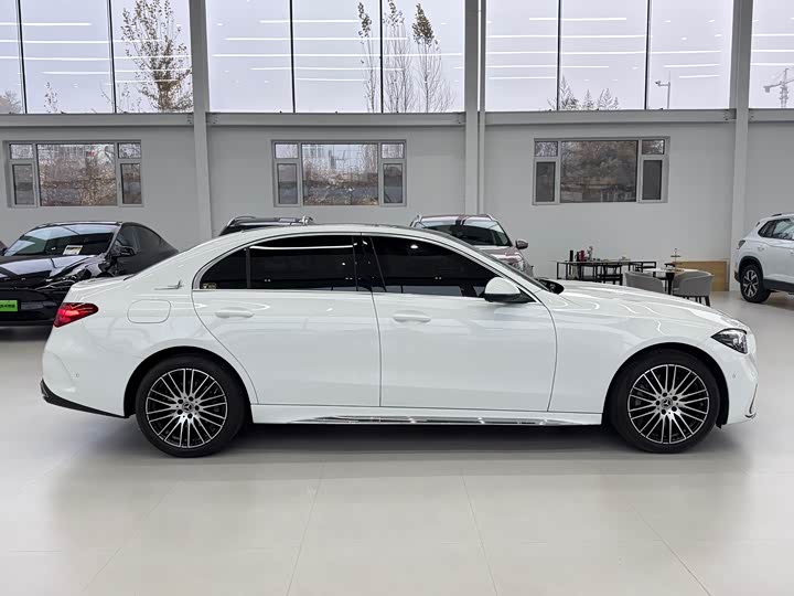 Фото 5 - Mercedes-Benz C-Class