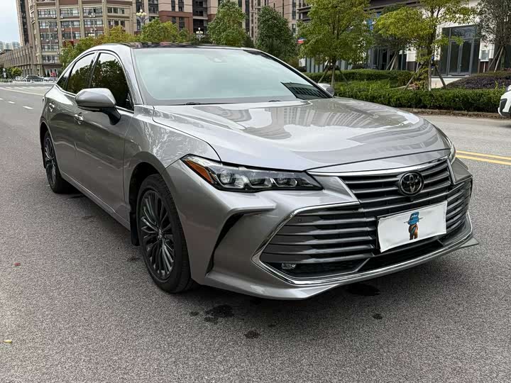 Фото 3 - Toyota Avalon