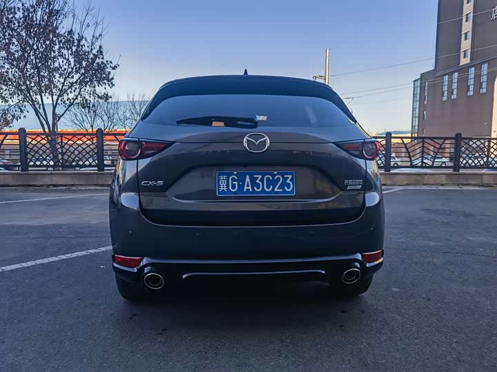 Фото 8 - Mazda CX-5