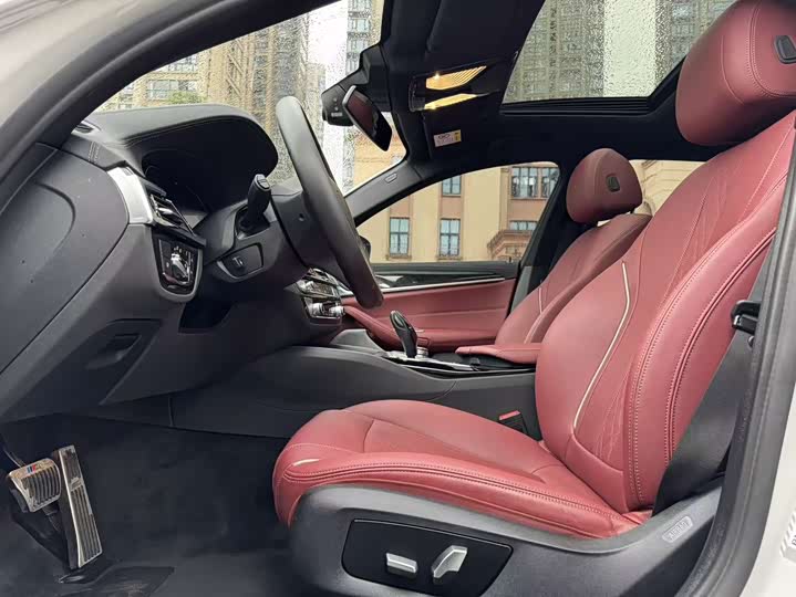 Фото 10 - BMW 5 Series