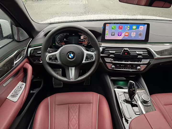 Фото 13 - BMW 5 Series