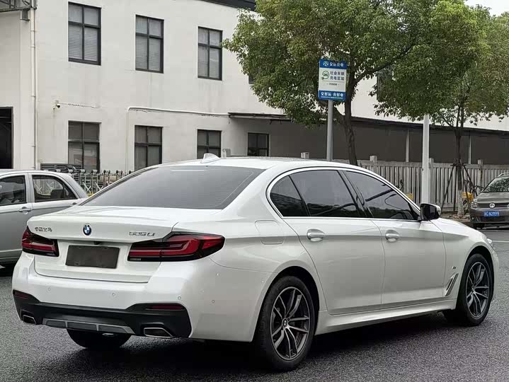 Фото 4 - BMW 5 Series