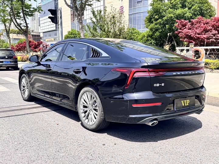 Фото 7 - Bestune B70