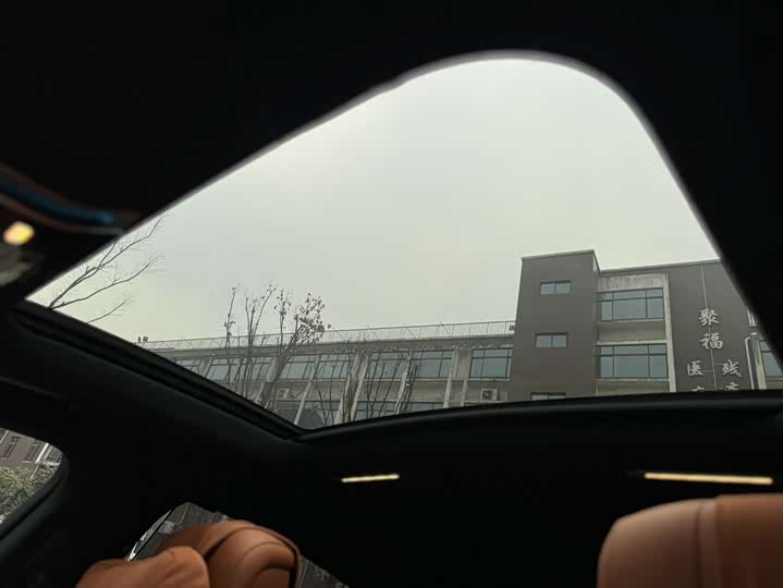 Фото 16 - Mercedes-Benz S-Class